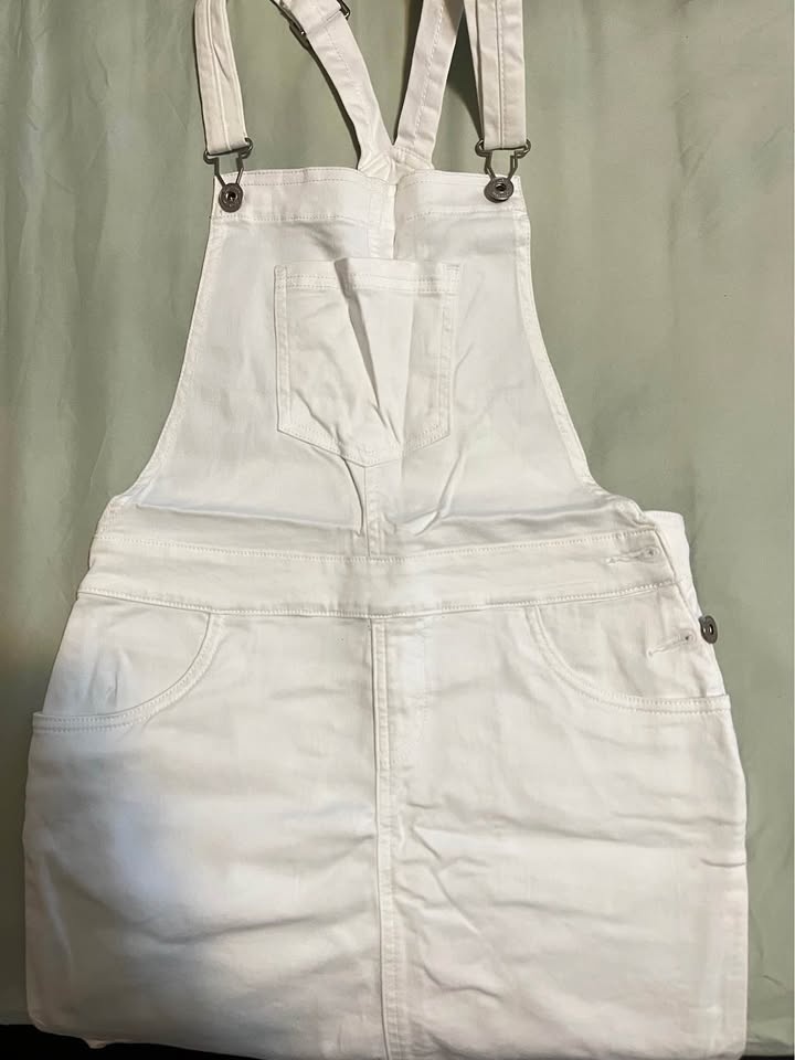 White Skirt Overall - Size 6 - Never Worn