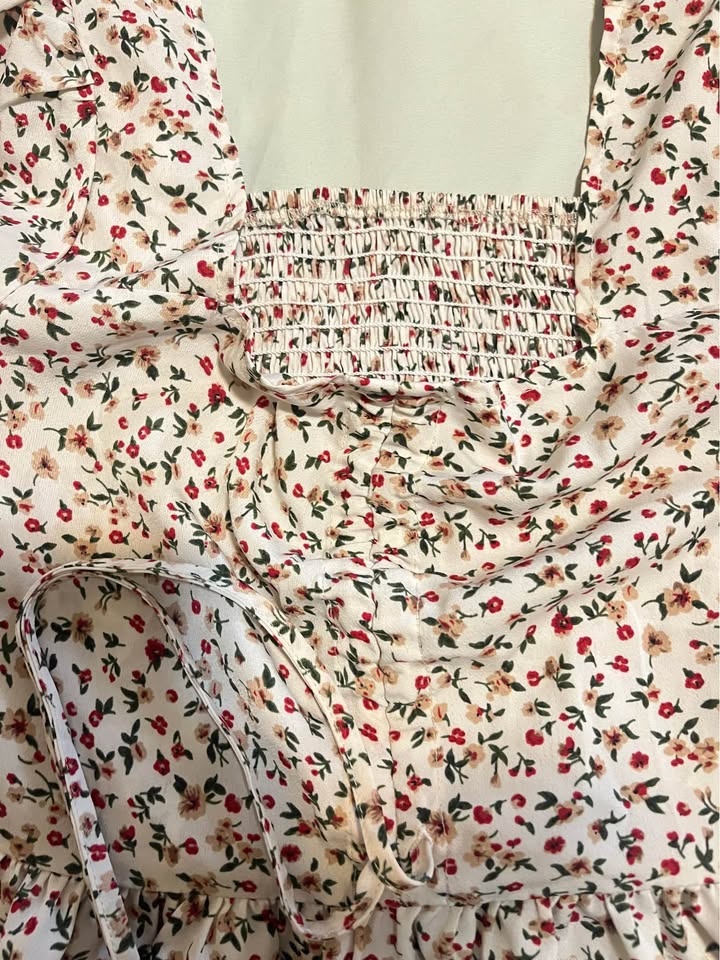 Shein Colorful Crop Top – Size S – Adjustable Waist – Like New - photo 3