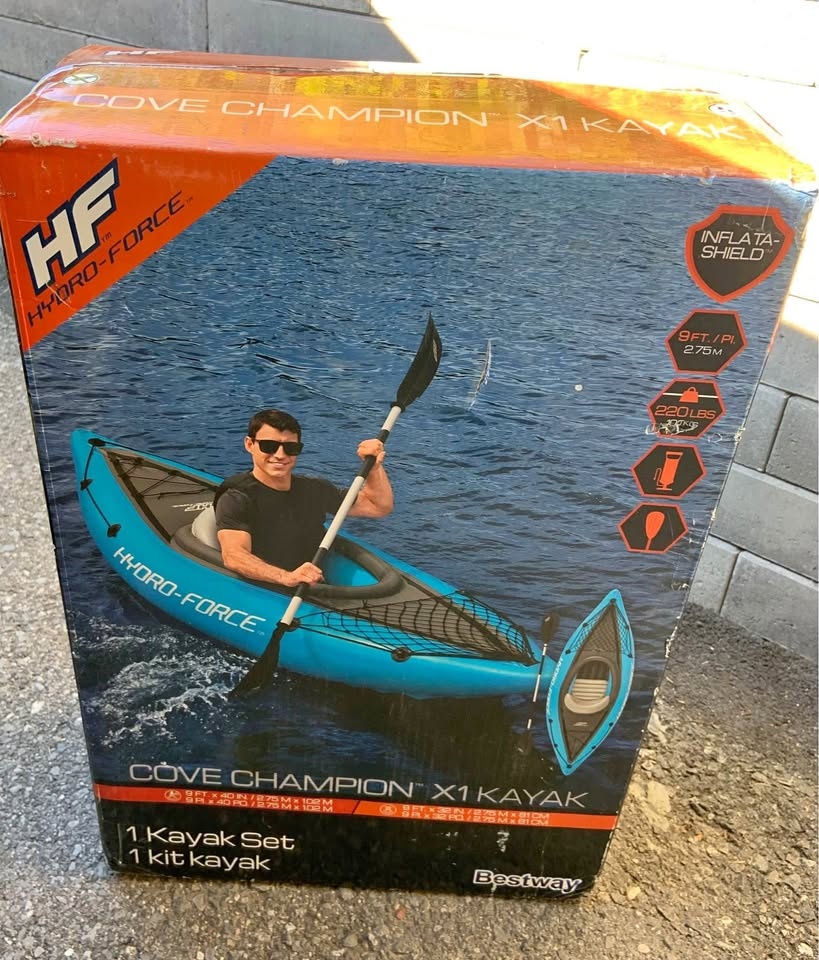 Kayak w/paddle new in box