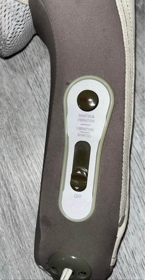 Neck Massager Shiatsu and Vibration - photo 4