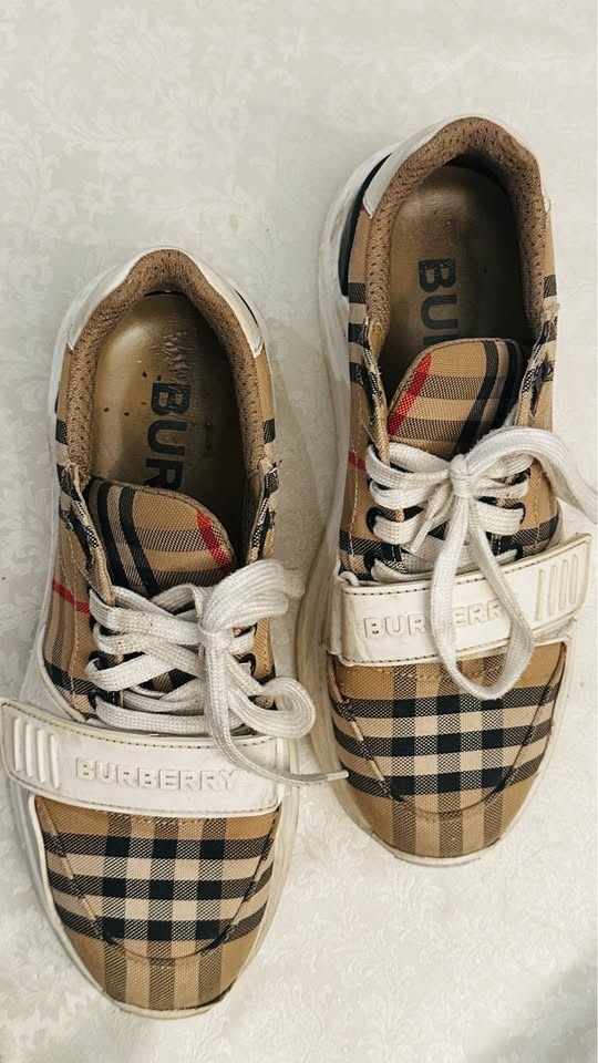 Burberry Sneakers - photo 3