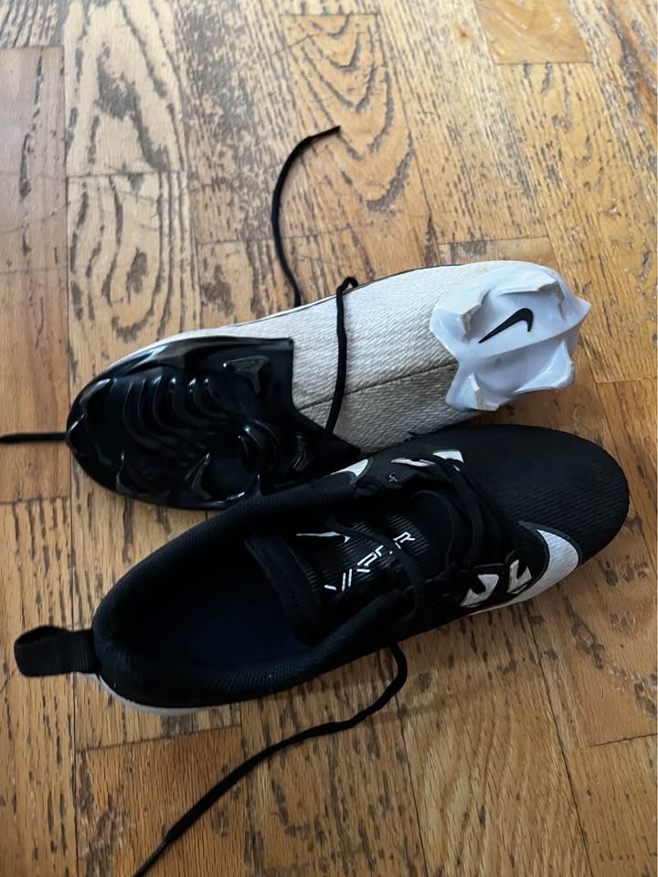 Nike Vapor Edge 360 Cleats - photo 2