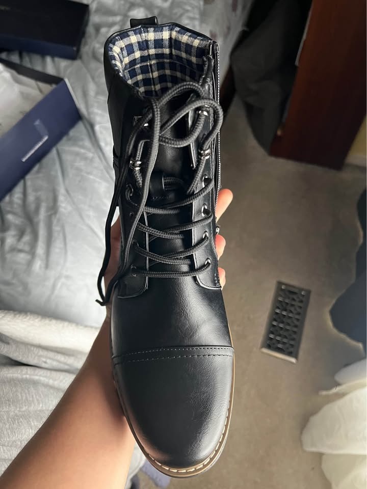 Black Leather Boots - photo 2