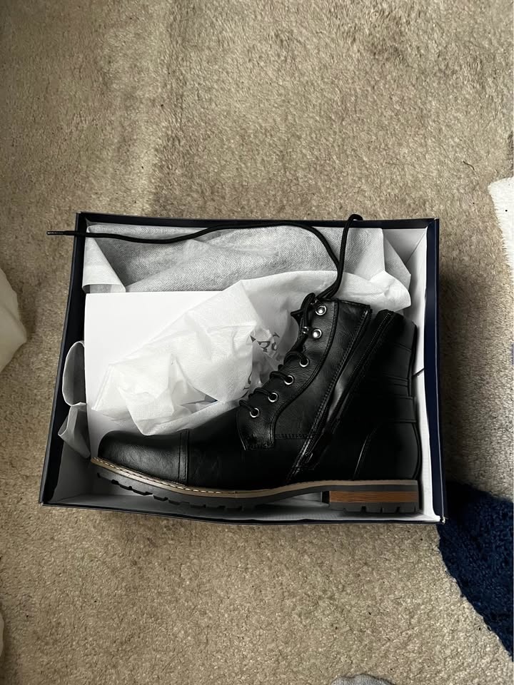 Black Leather Boots - photo 3