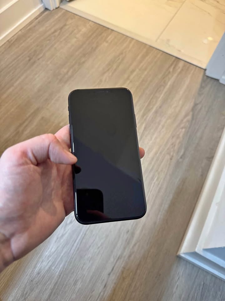iPhone XR 64 GB Black