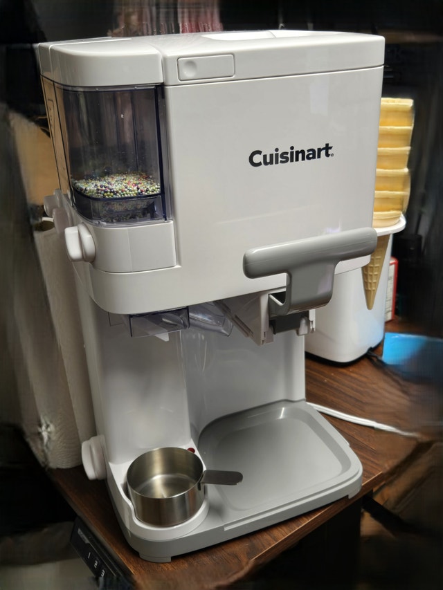 Cuisinart Soft Serve Ice Cream Maker - photo 2