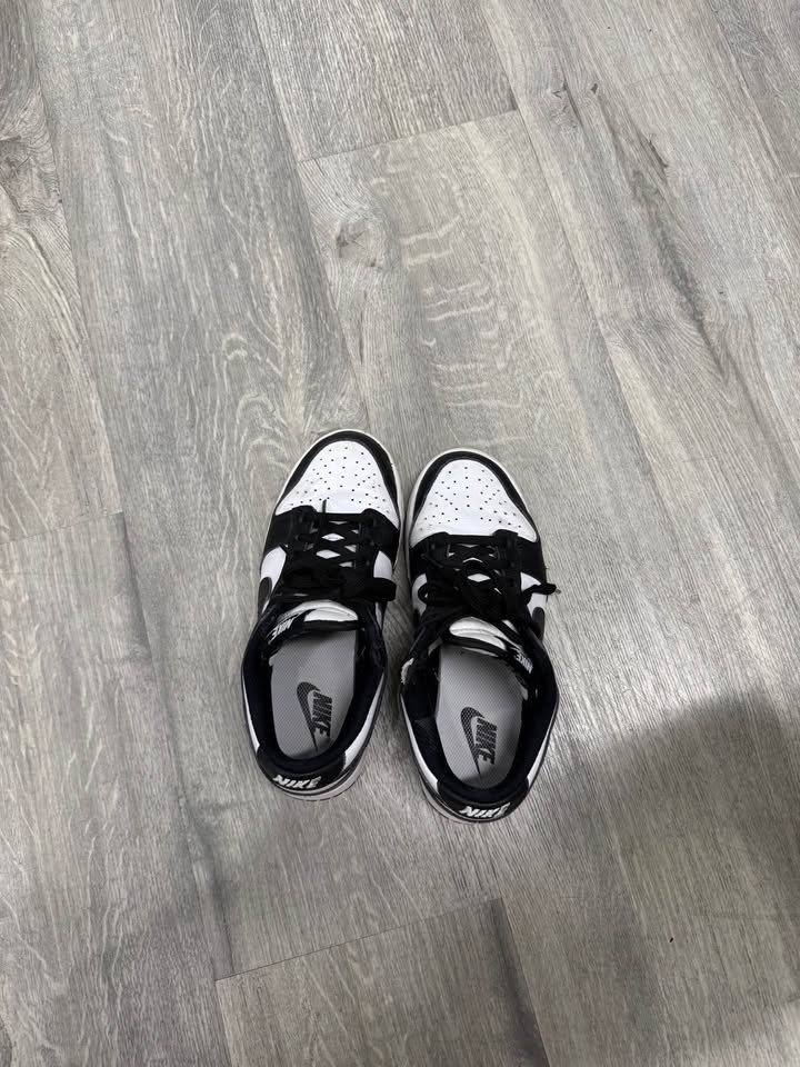 Women’s Nike Dunk Size 6 - photo 4