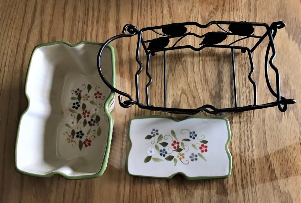 Temptation Ovenware by Tara - Petals 1 Qt Baker Trivet & Basket - photo 4