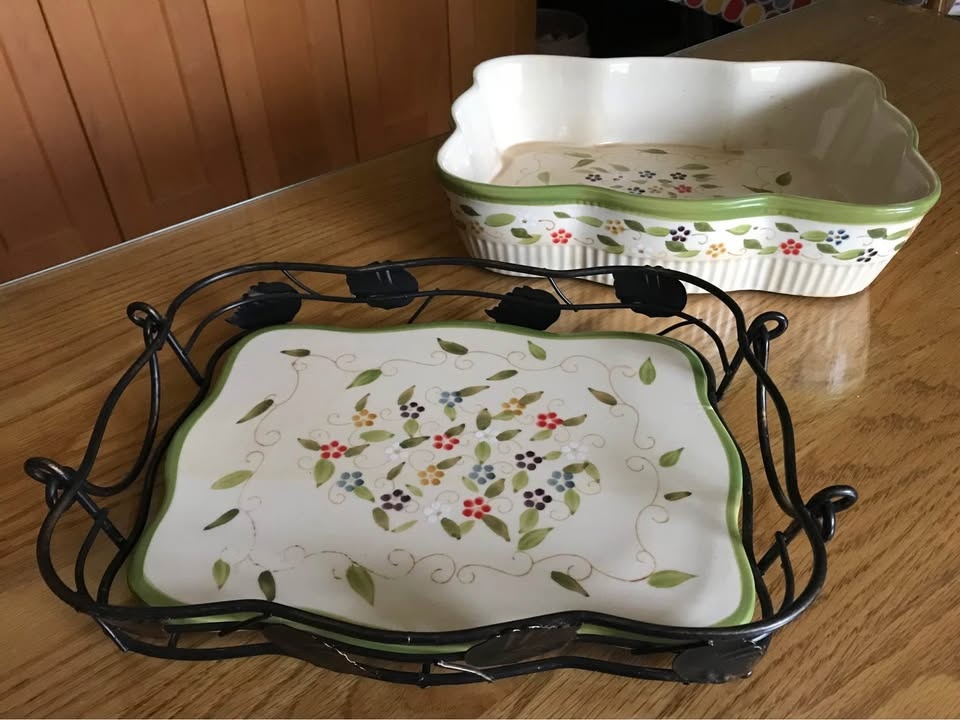 Temptation Ovenware 3 piece Petals Set - photo 5