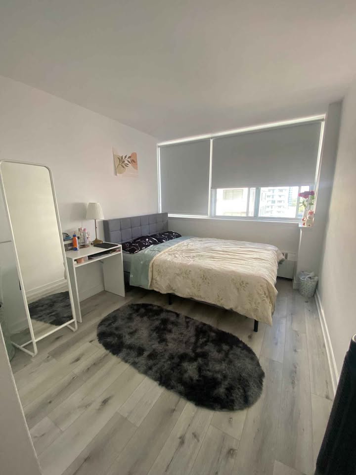 2 Beds 1 Bath - Apartment - photo 2