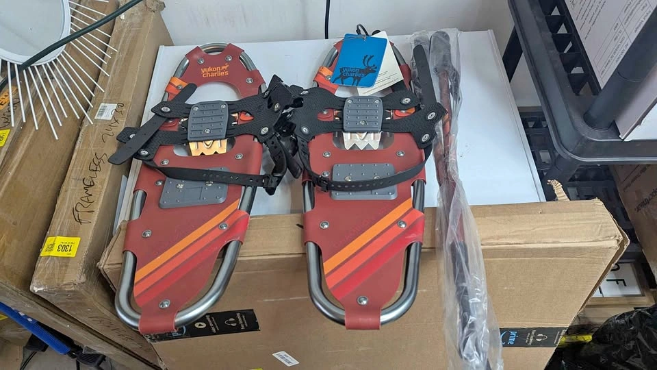 Yukon Charlie's Champion 825 Snowshoe Kit