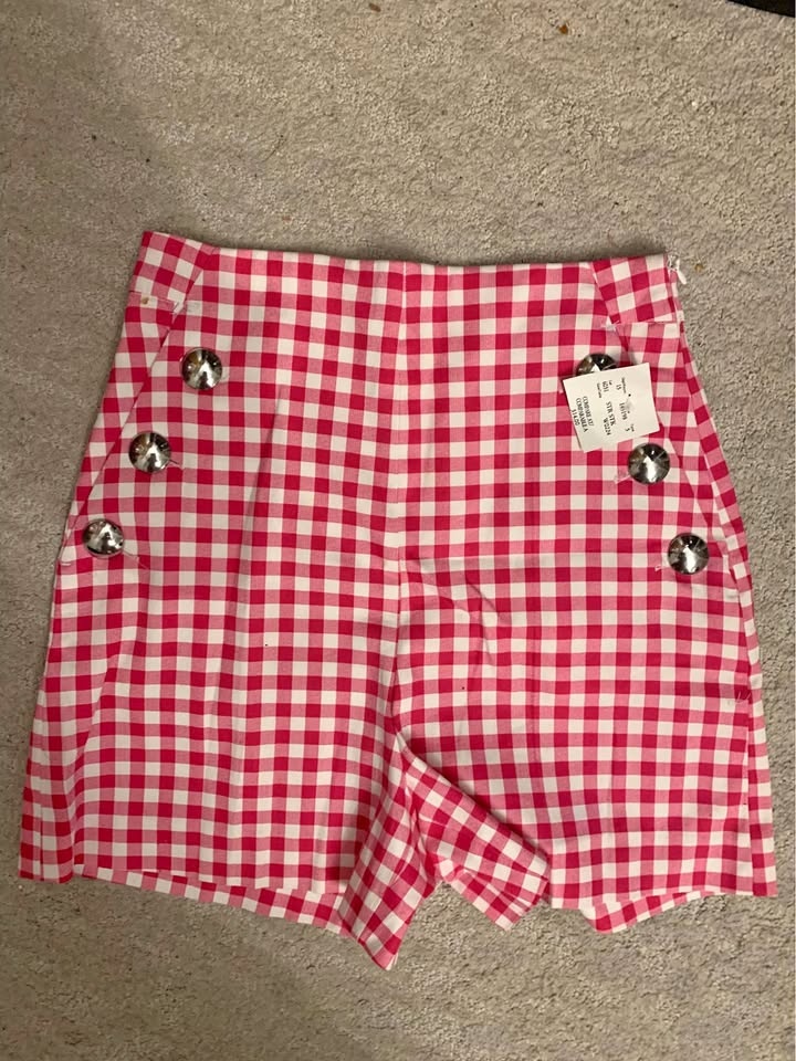 Shorts size xs