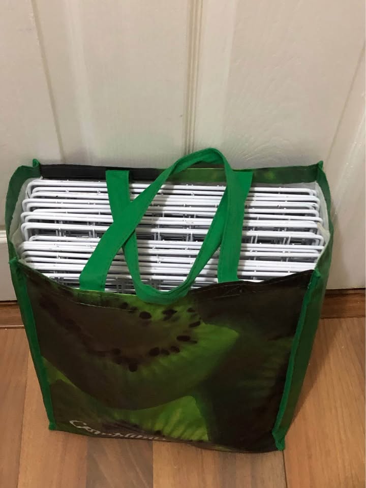 Metal cube shelving unit - photo 2