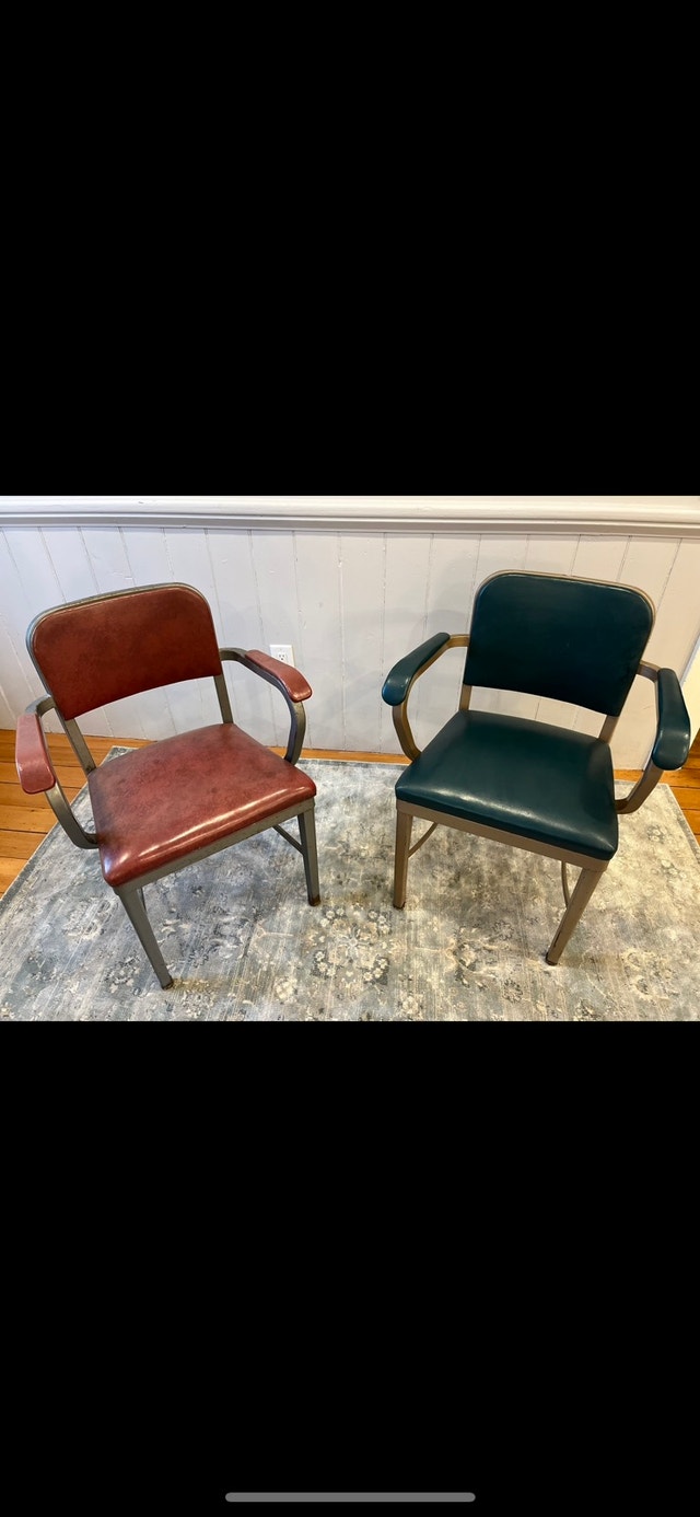 Mid-Century Modern Chairs