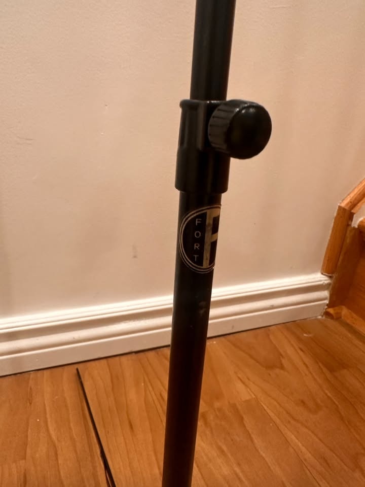 Fort FMS-15 Folding Music Stand w/ Bag - photo 2