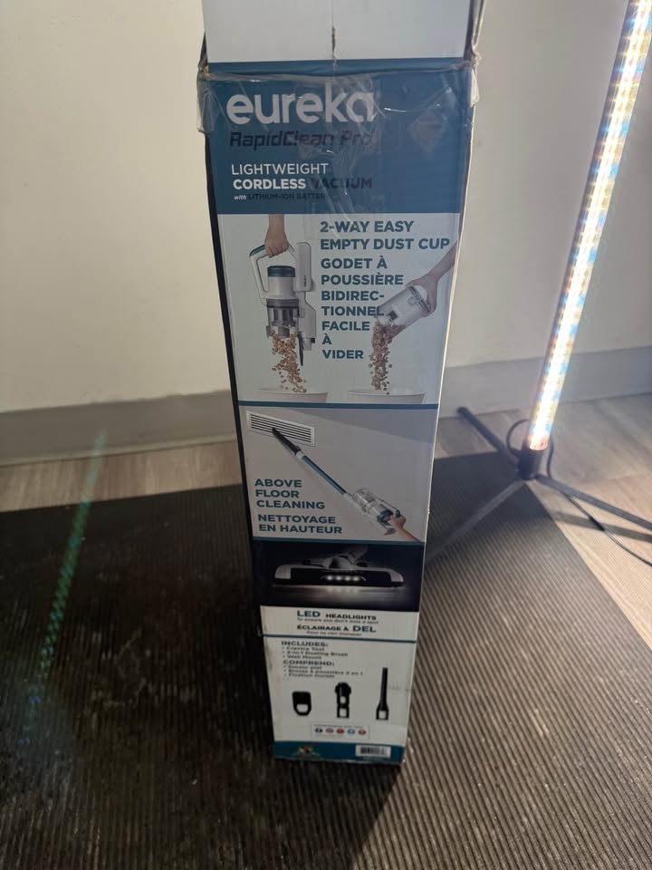 Eureka RapidClean Pro Cordless Vacuum - Like New - photo 2