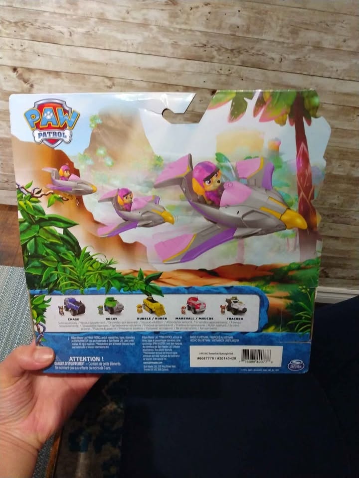 Brand New Paw Patrol Skye Falcon Vehicle Jet Toy - photo 2