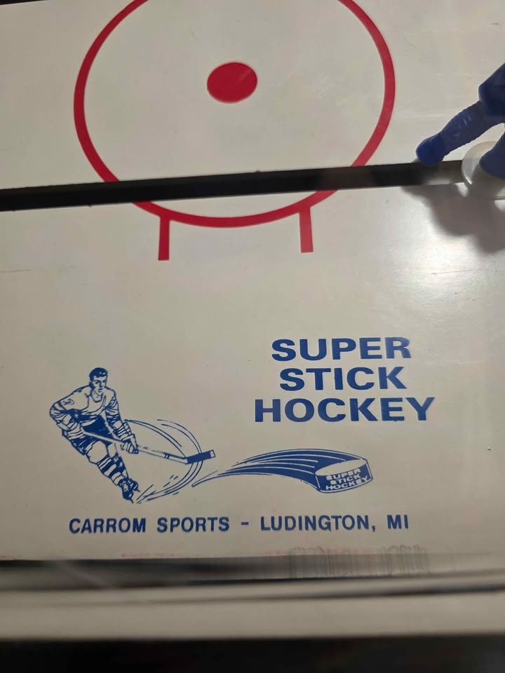 Bubble hockey table - photo 3