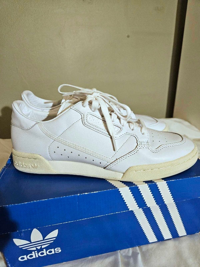 White Adidas Continental 80 - Size 9 US Mens