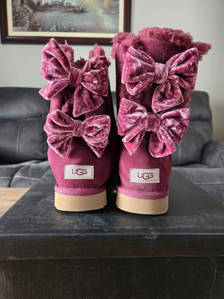 Bailey Bow Burgundy boots. Size 8,EUR 39. - photo 2