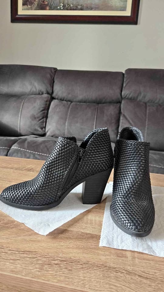 Esprit Black Woven Ankle Boots Size 7.5