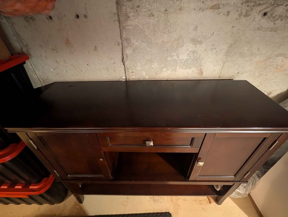 Dinning room hutch - photo 5
