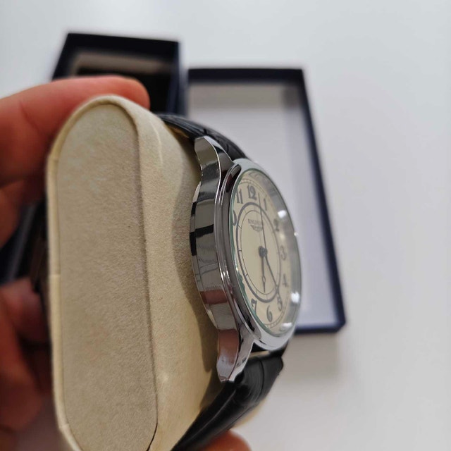 Classic Vintage Style Mens Watch – Brand New in Box! - photo 5