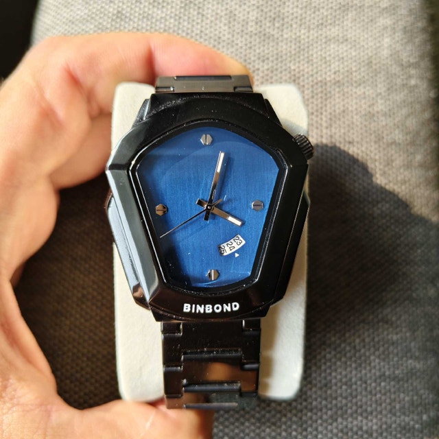 New Design Full Metal Watch with Blue Dial