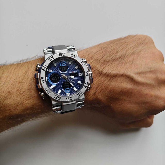 Big Metal Sport Watch⌚ with blue rubber strap - photo 2
