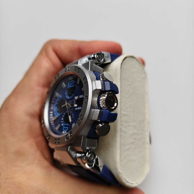 Big Metal Sport Watch⌚ with blue rubber strap - photo 3