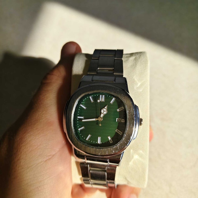 Full Metal Strict Design Classic Watch Green Dial