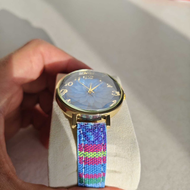 Beautiful Blue Flower Women's Classic Watch - photo 3