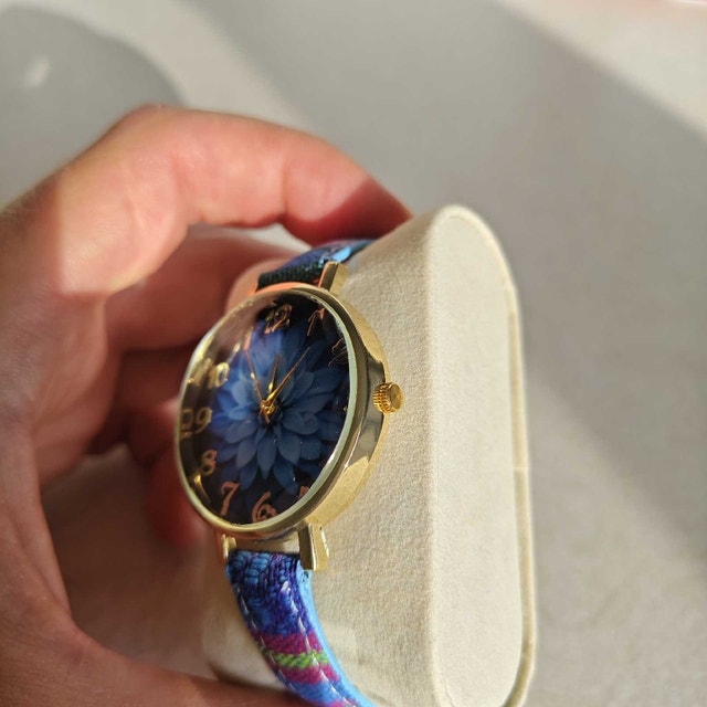 Beautiful Blue Flower Women's Classic Watch - photo 4