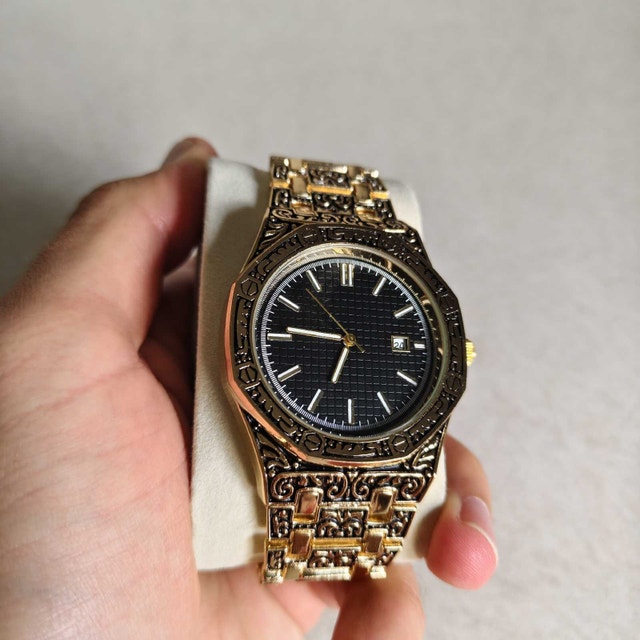 Unique Design Luxury Heavy Gold and Black Classic Watch - photo 4