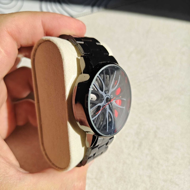 Nice Racing Wheel Red Brake Support Metal Watch - photo 3