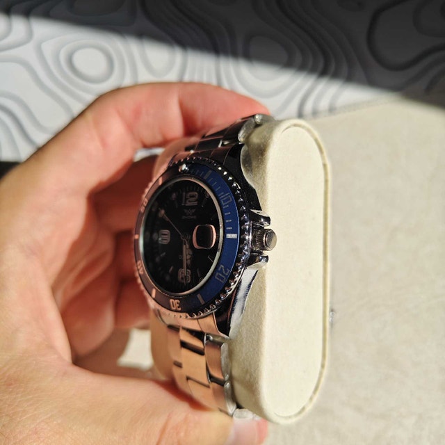 Beautiful Classic Blue Dial Metal Watch - photo 4