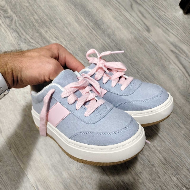 Adorable Brand New Sneakers – Youth Size 1