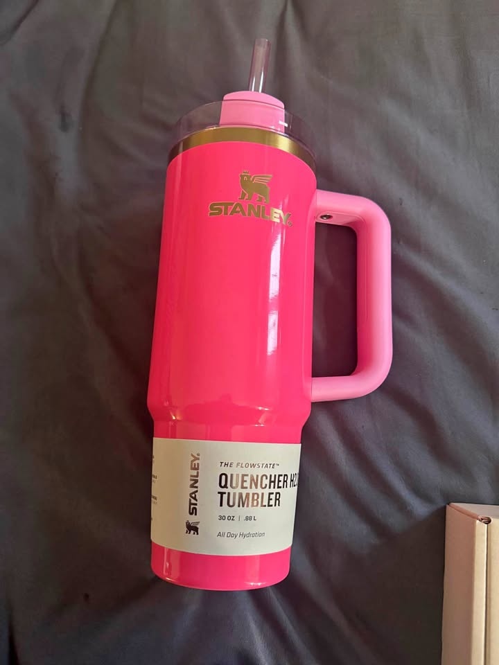 Stanley LE Pink Parade 30oz Tumbler