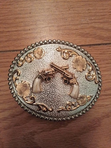 Gold Crossed Pistols Flower Engraved Belt Buckle - photo 2