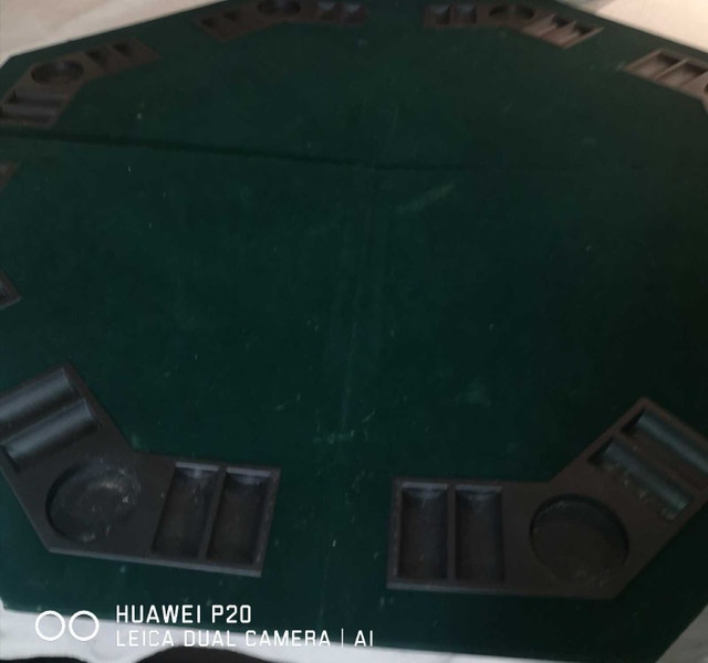 Poker Table Top! Play Anywhere