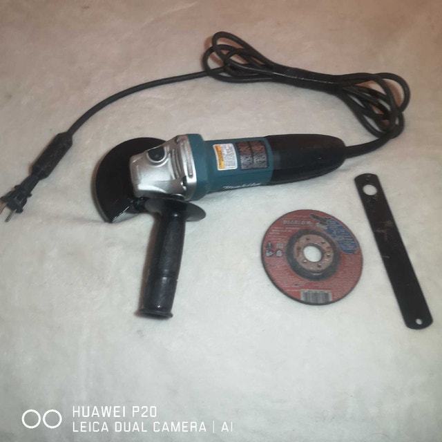 Makita angle grinder for sale 4/12in