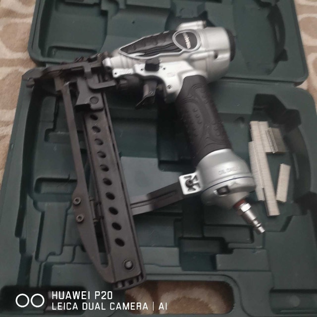 Metabo StapleGun HPT Pneumatic 18-Gauge - photo 2