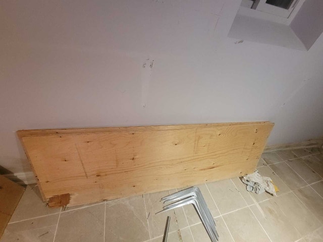 Wood shelf and bracket - photo 3