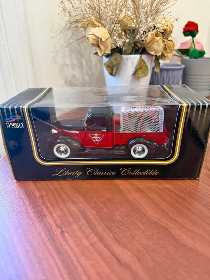 1939 Chevy Pickup Diecast – Liberty Classics Collectible (In Box