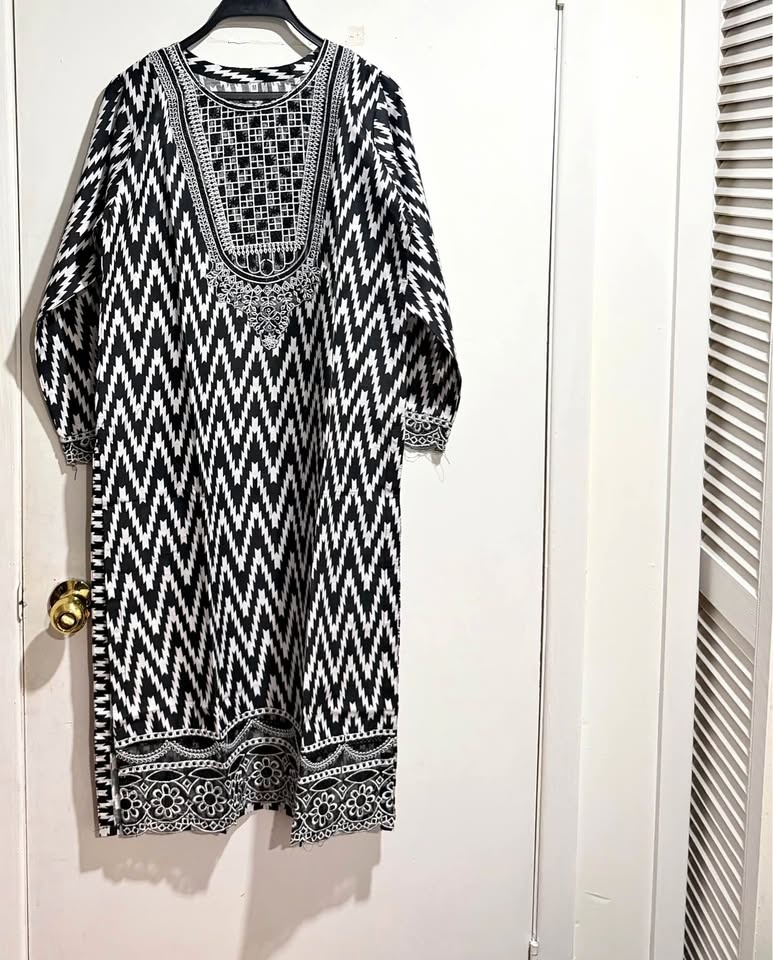 Brand new Pakistani 3-piece suit, size Medium