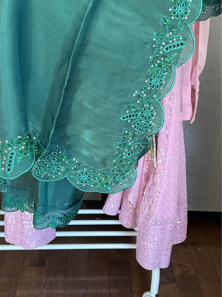 Beautiful Sheesha Silk 3 Pcs Suit with Cutwork & Embroidery - photo 4