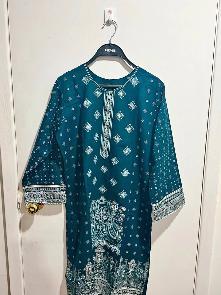 Deep Teal Embroidered 3-Piece Suit – Brand New | Size Medium