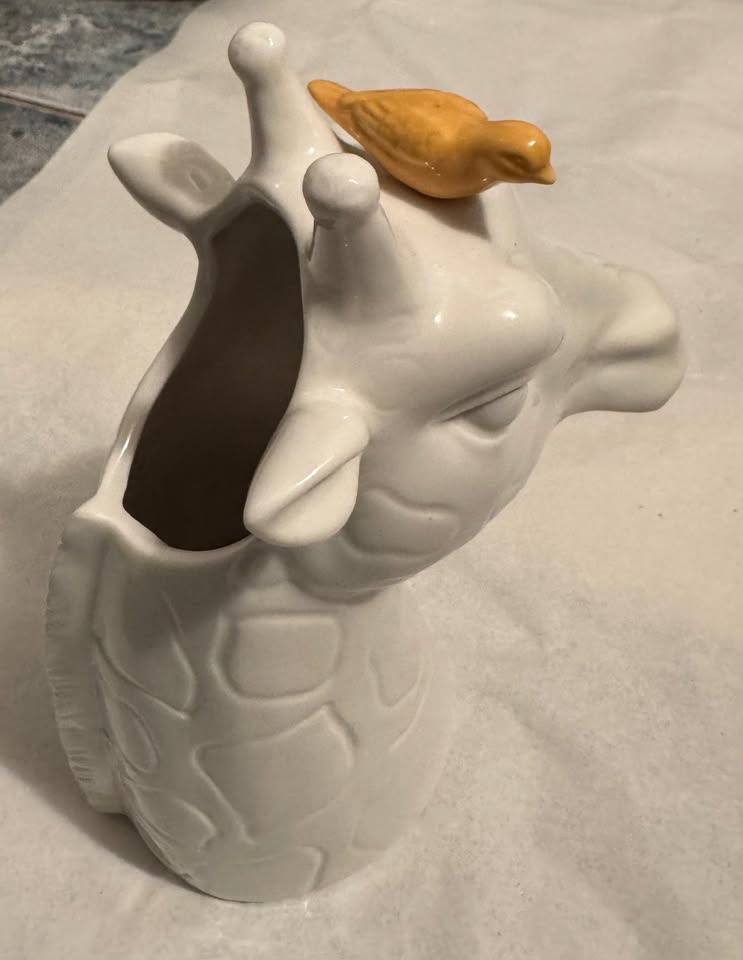 NEW Giraffe Porcelain Cup/Container by Imm Living - photo 3