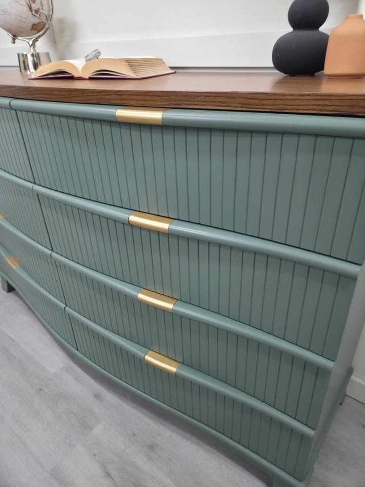 Beautiful Curved Dresser - Studio Refinished - photo 5