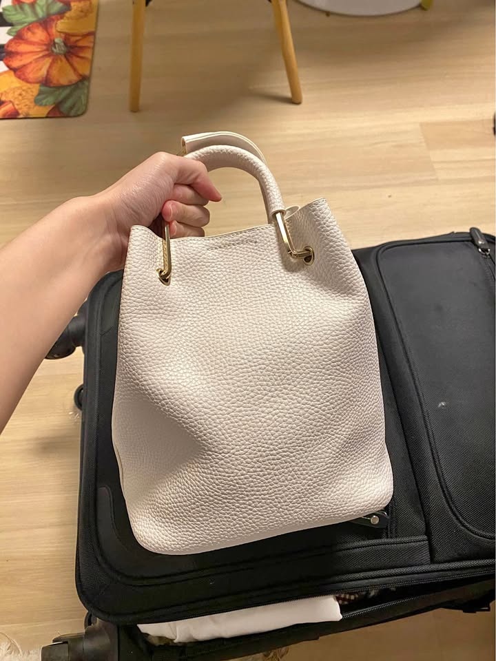 White bag